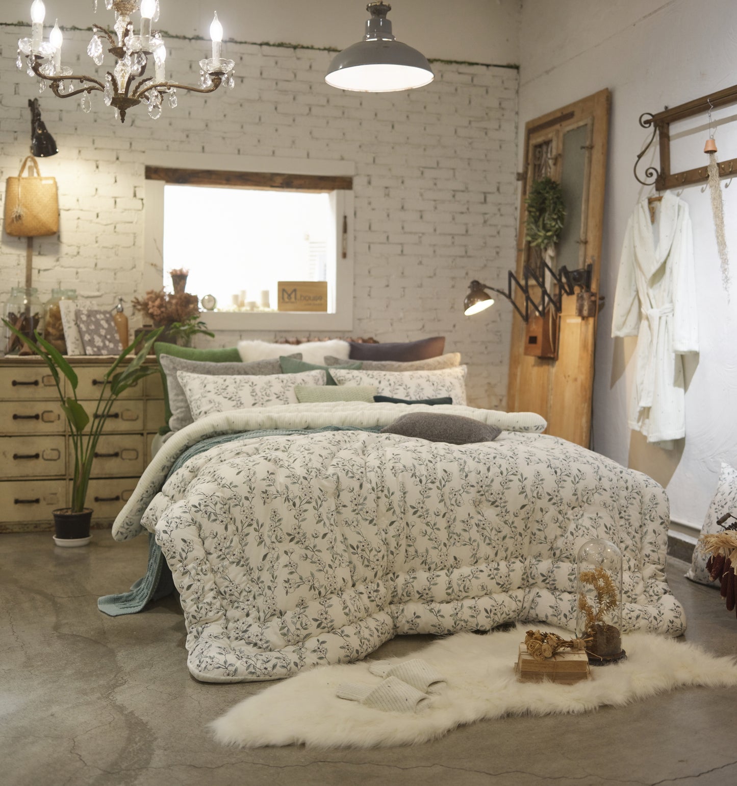 100% Pure Cotton + Micromink Reversible Comforter Set