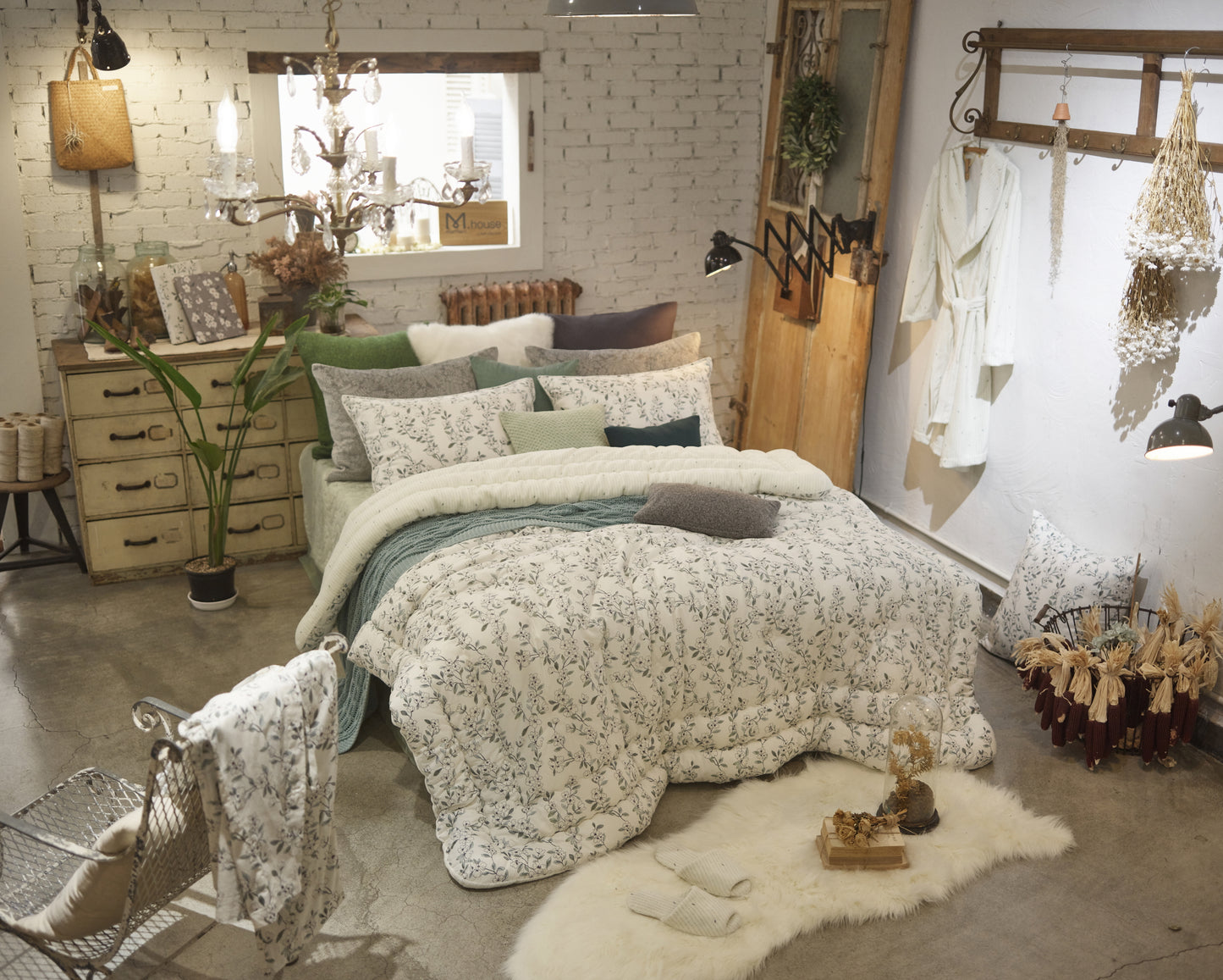 100% Pure Cotton + Micromink Reversible Comforter Set
