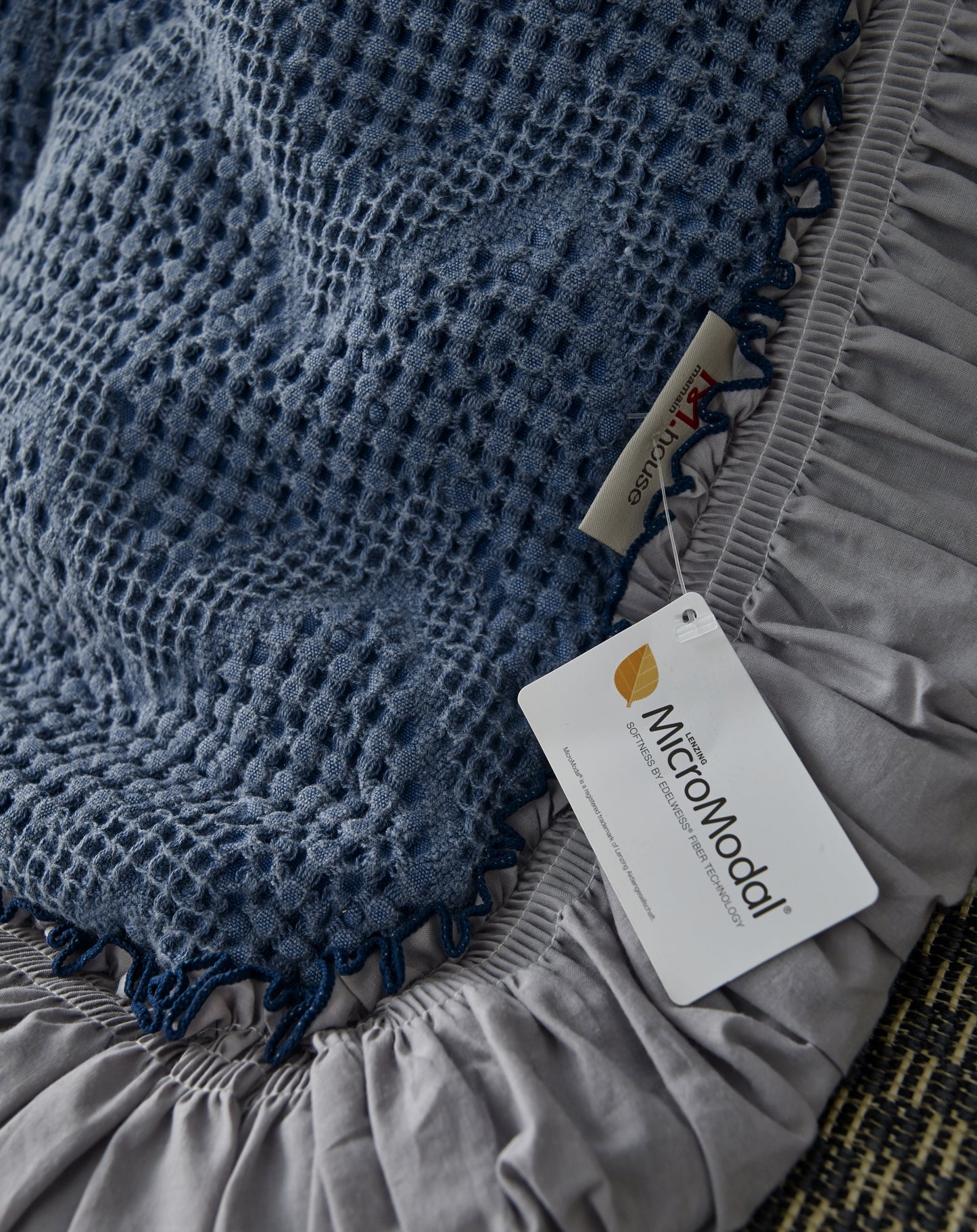 Navy Micro-modal Waffle & Cotton comforter - Queen