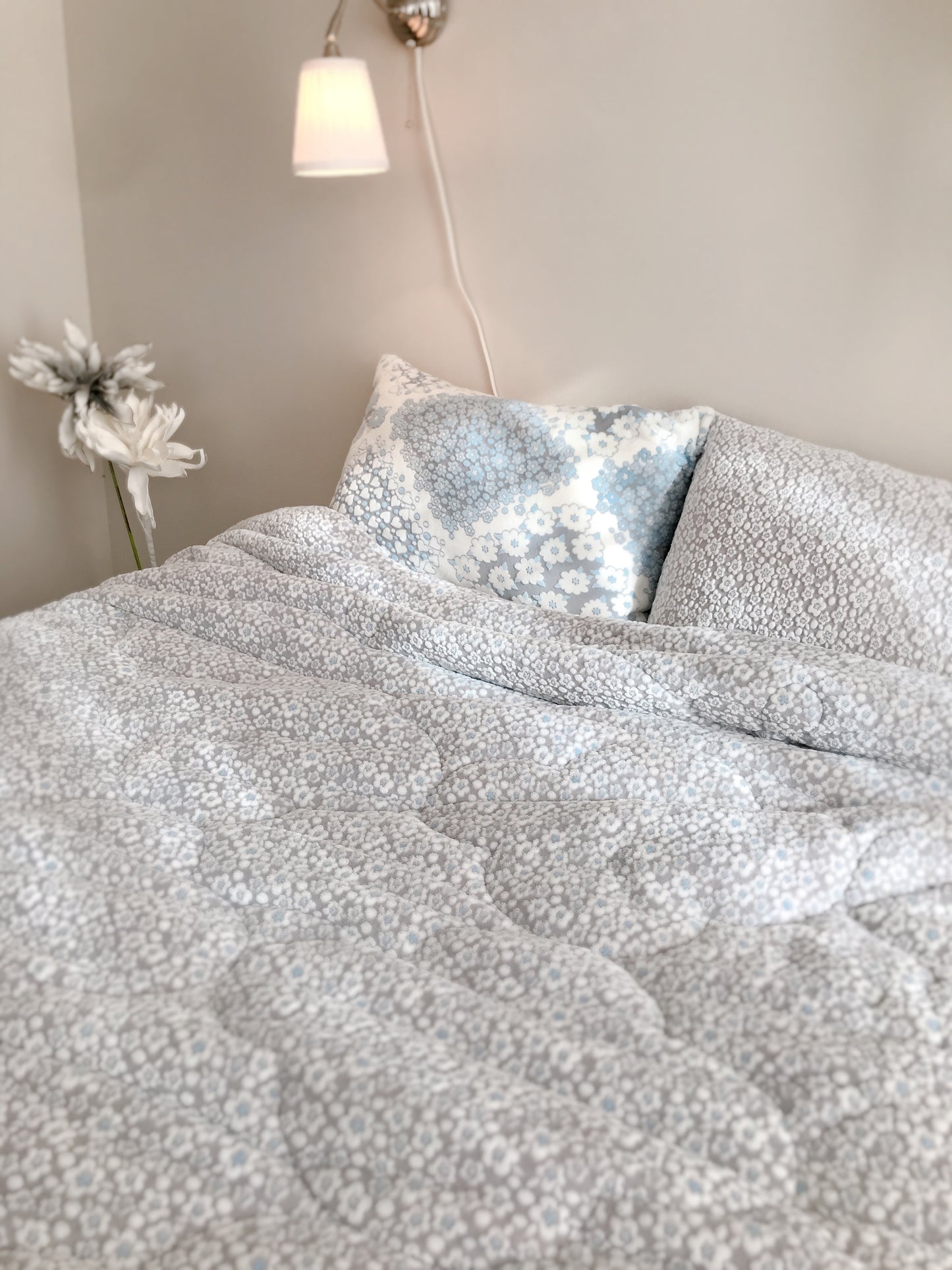 Blue diamond mink touch winter comforter set