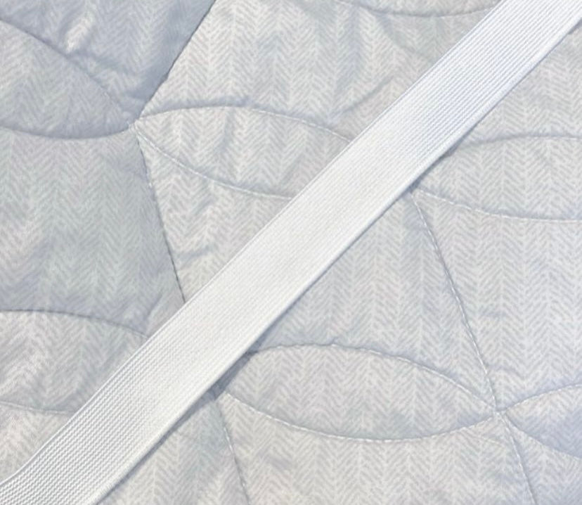 Premium Micromink Mattress Pad with banding