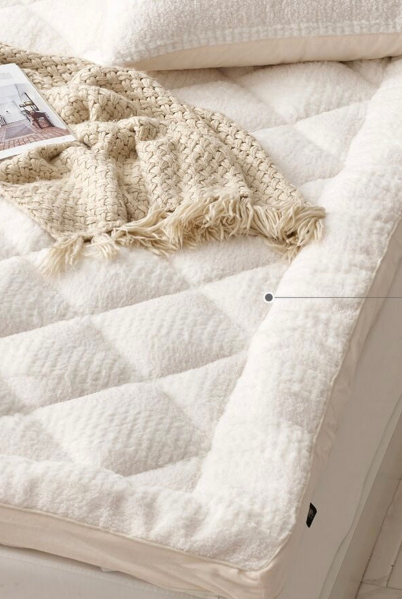 ECO-FUR Ultra soft touch Winter Mattress Topper