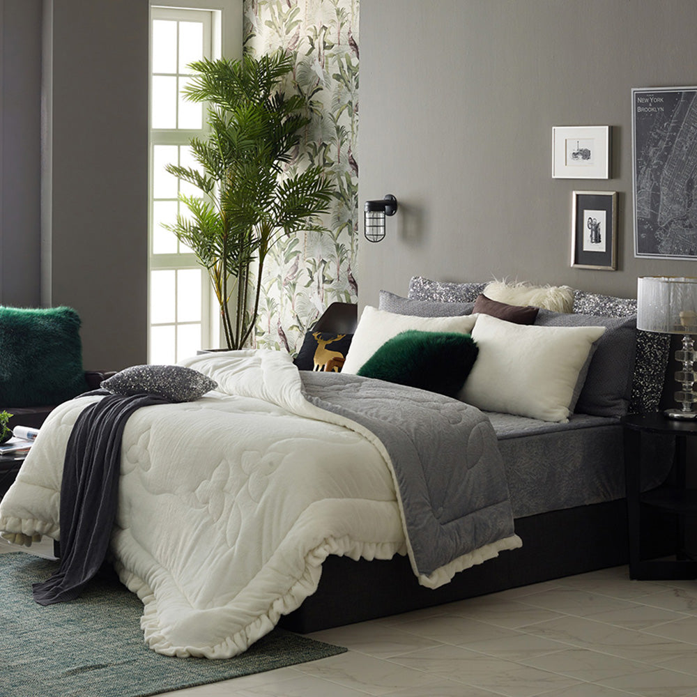 Premium Real Fur Touch Micromink Comforter Set_Ivory