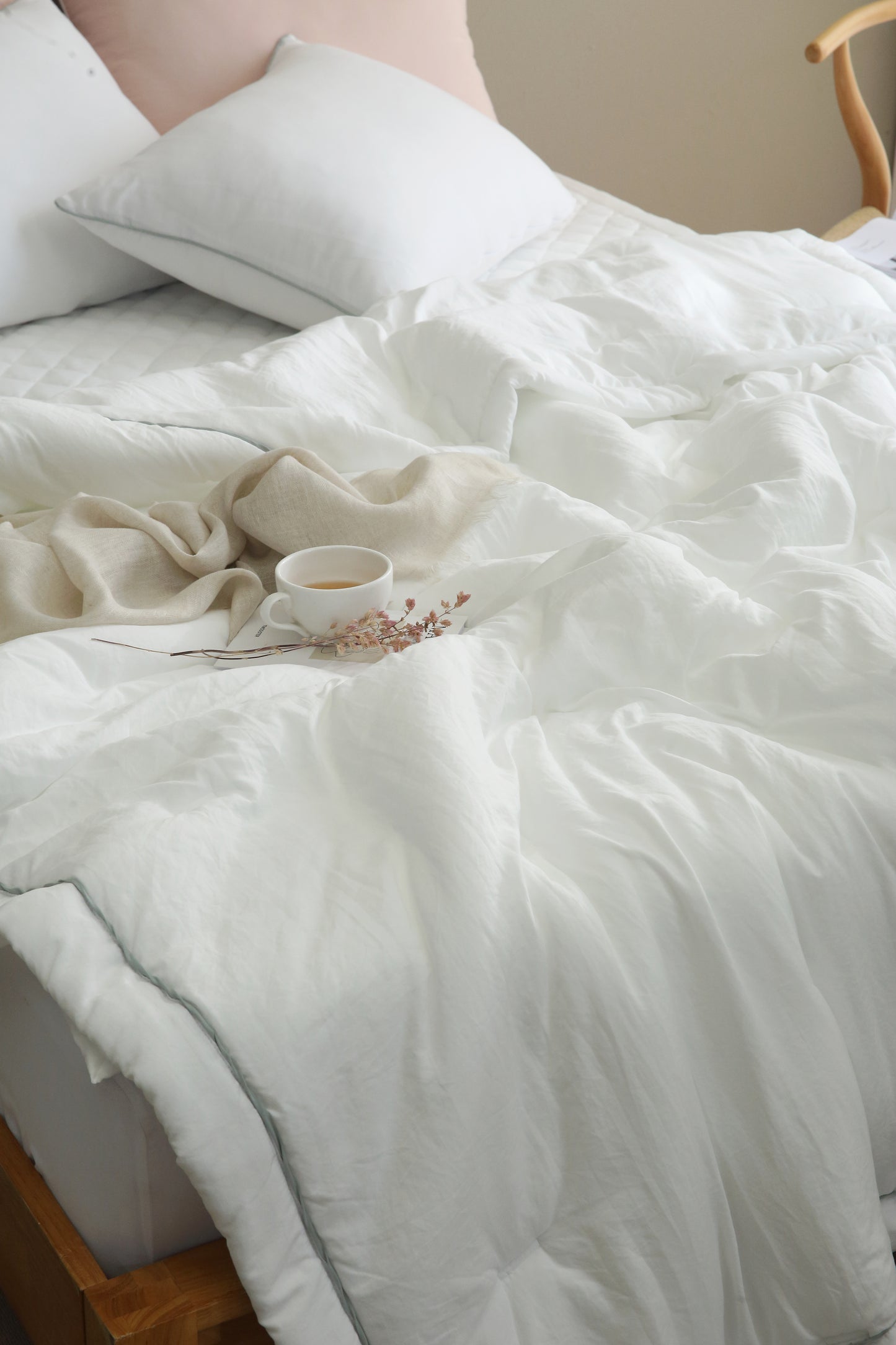 Ultra Soft Anti-Dust Semi-Micro Air Washing Comforter set / Double/Queen