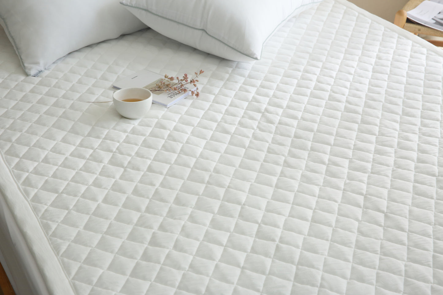 [NEW] Ultra Soft Anti-Dust Semi-Micro Air Washing Mattress Pad