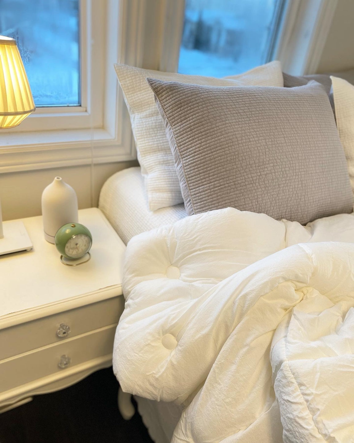 100% Pigment Washing Cotton Cloud Comforter_Creamy White