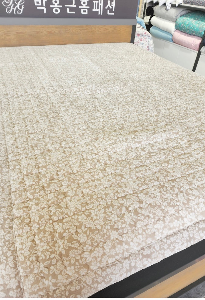 Warm and Soft Microfiber Washable Carpet / Mattress Pad
