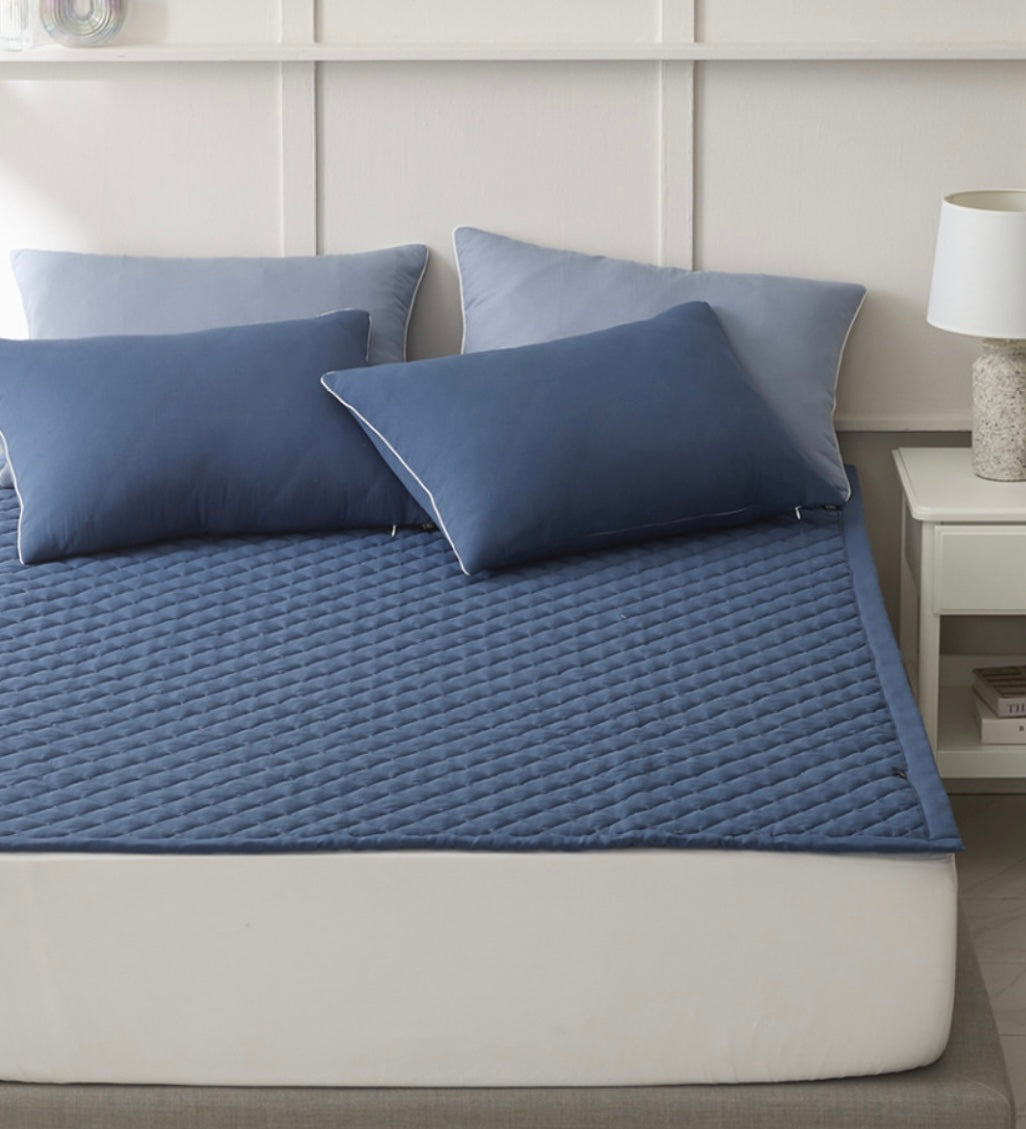 Ultra Soft Anti-Dust Semi-Micro Air Washing Mattress Pad- Navy